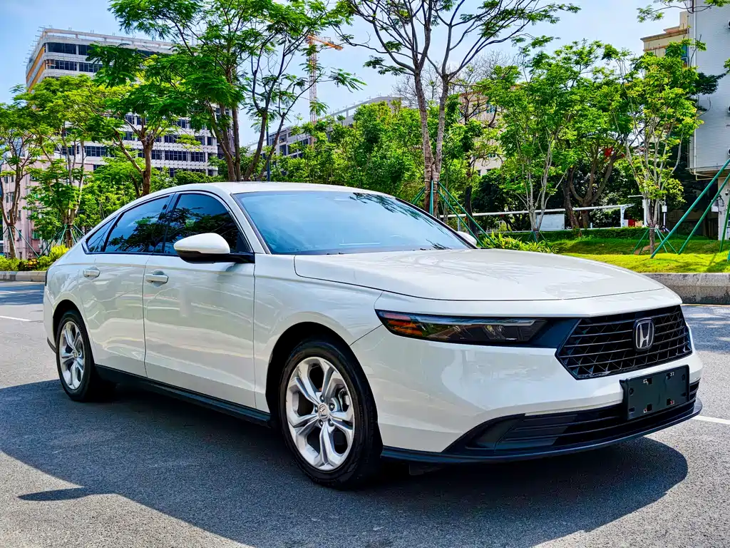 Honda Accord 2023 260TURBO Smart