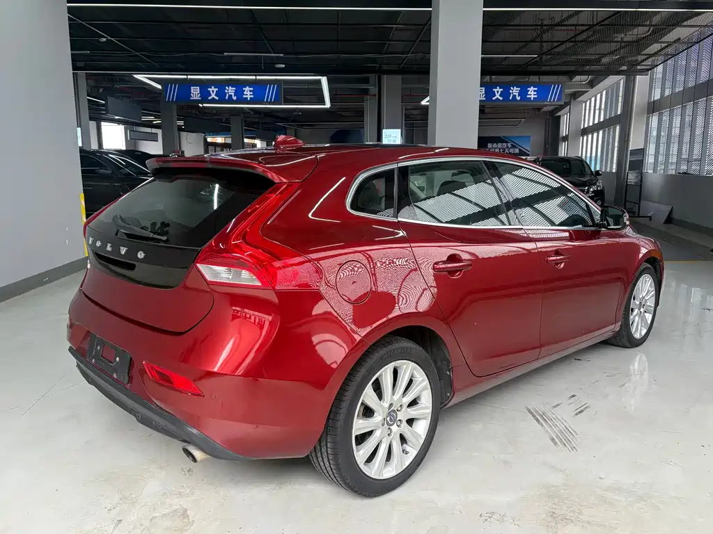 Volvo V40 — миниатюра 16