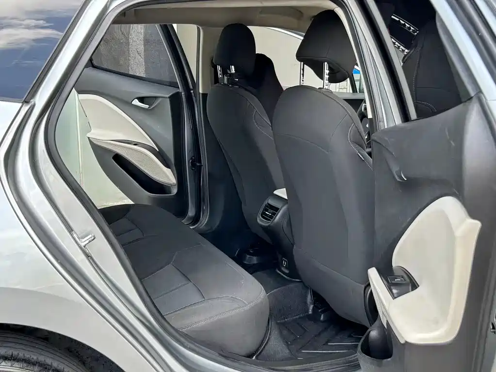 Buick Velite 6 - фото 8