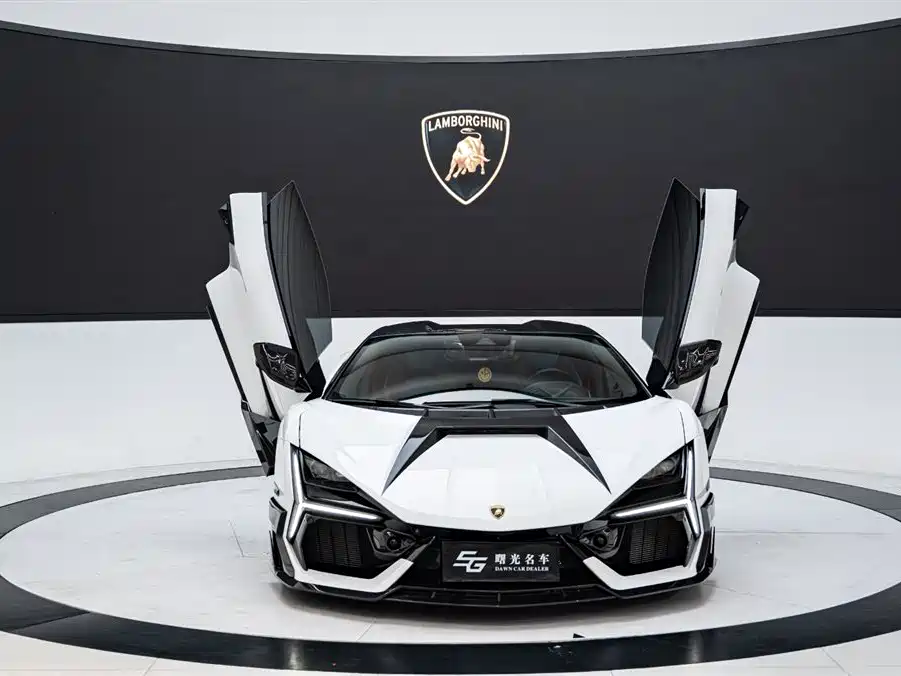 Lamborghini Revuelto 2023 6.5L PHEV Standard