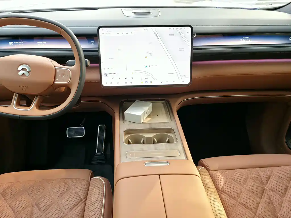 NIO ES8 2026 мест Executive Luxury