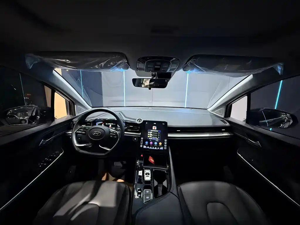 Hyundai Custo — миниатюра 9