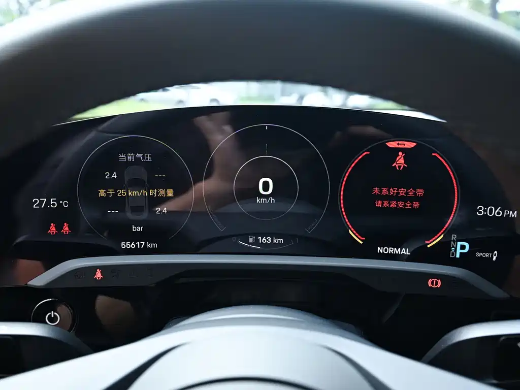 Porsche Taycan — миниатюра 10
