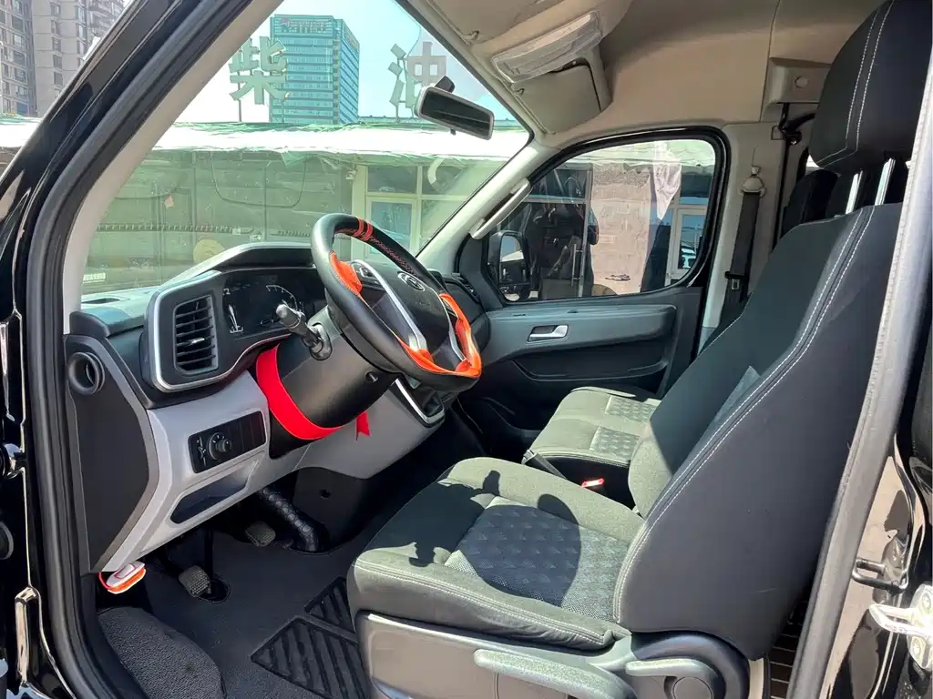 MAXUS V80 — миниатюра 7