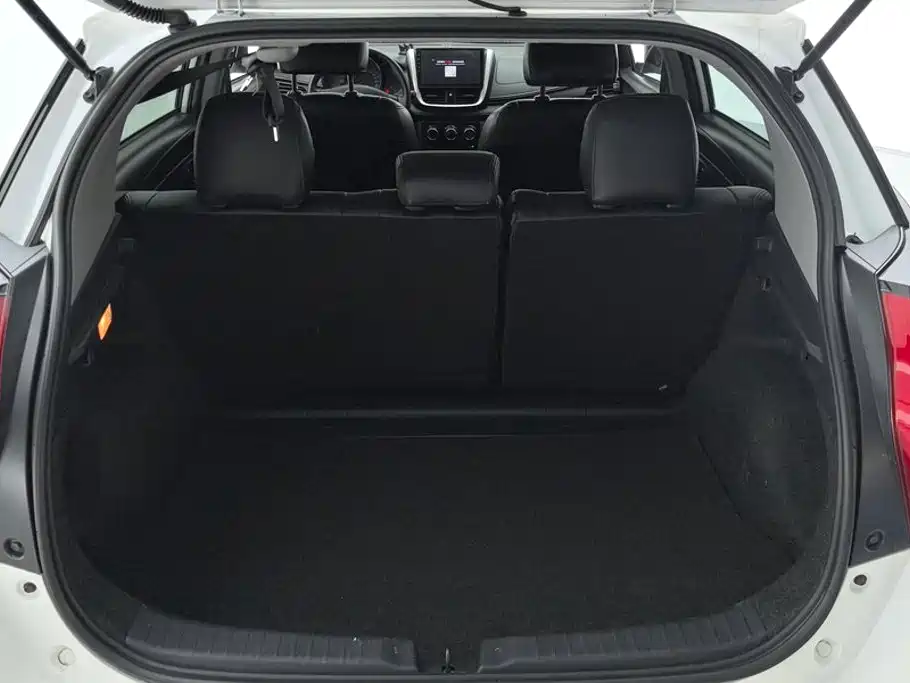 Toyota Yaris L — миниатюра 4