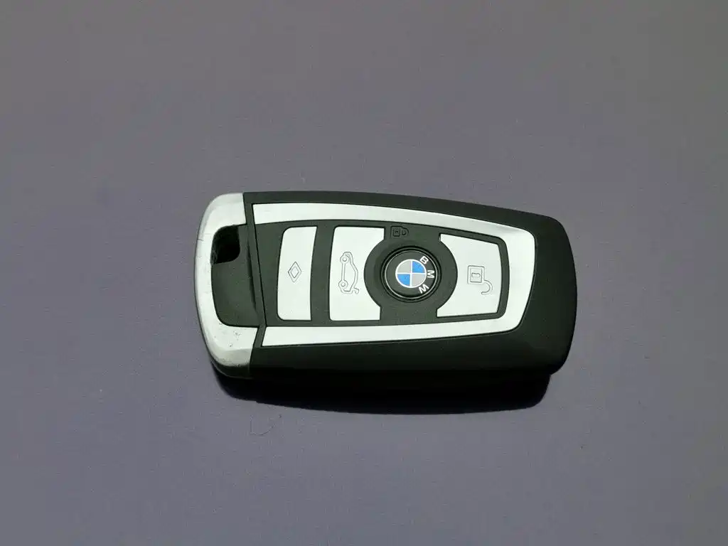 BMW M5 — миниатюра 19