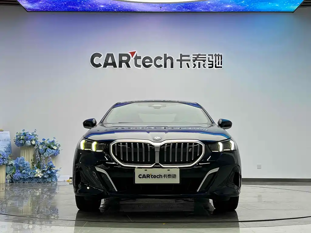 BMW I5