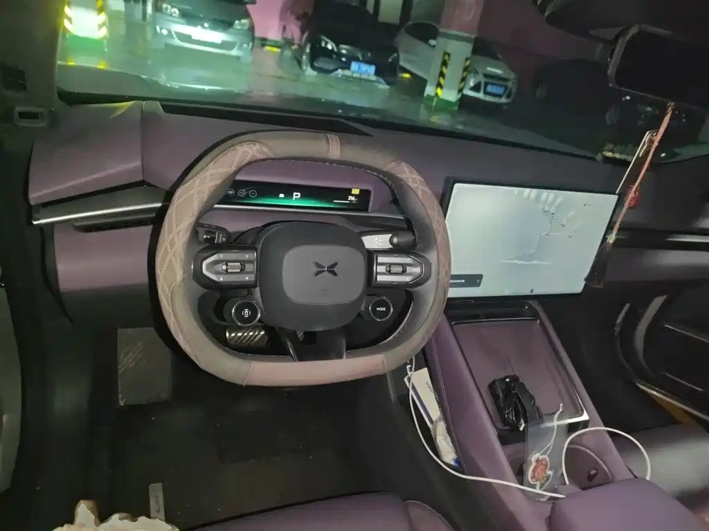 XPeng P7 — миниатюра 11