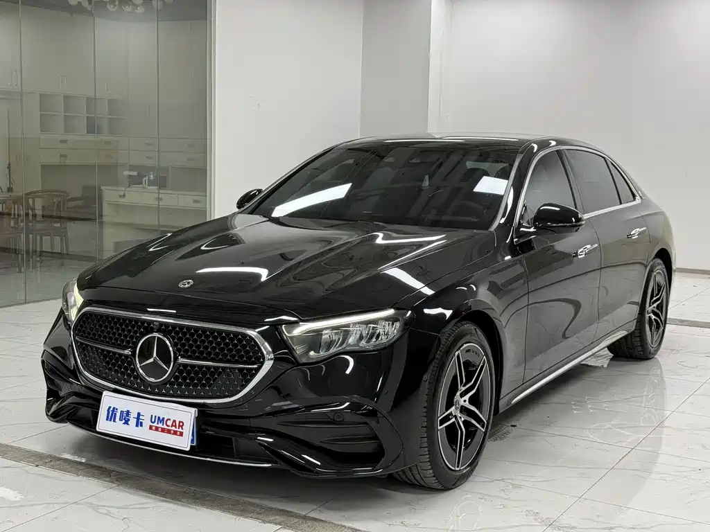 Mercedes-Benz E-Class 2024