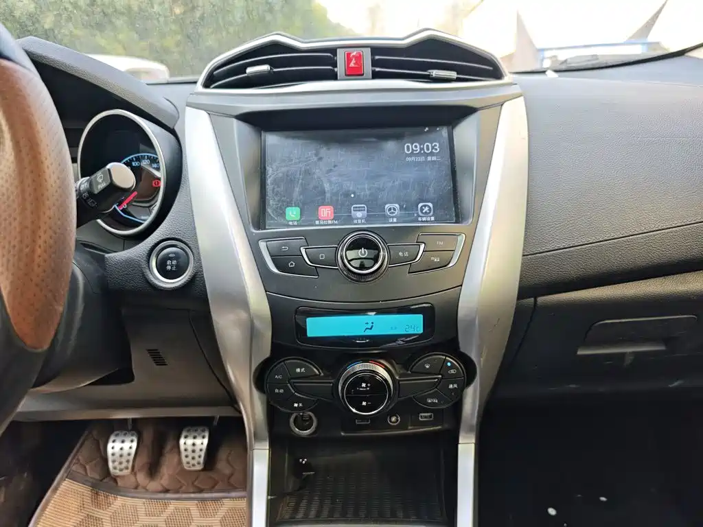 BYD Yuan — миниатюра 13