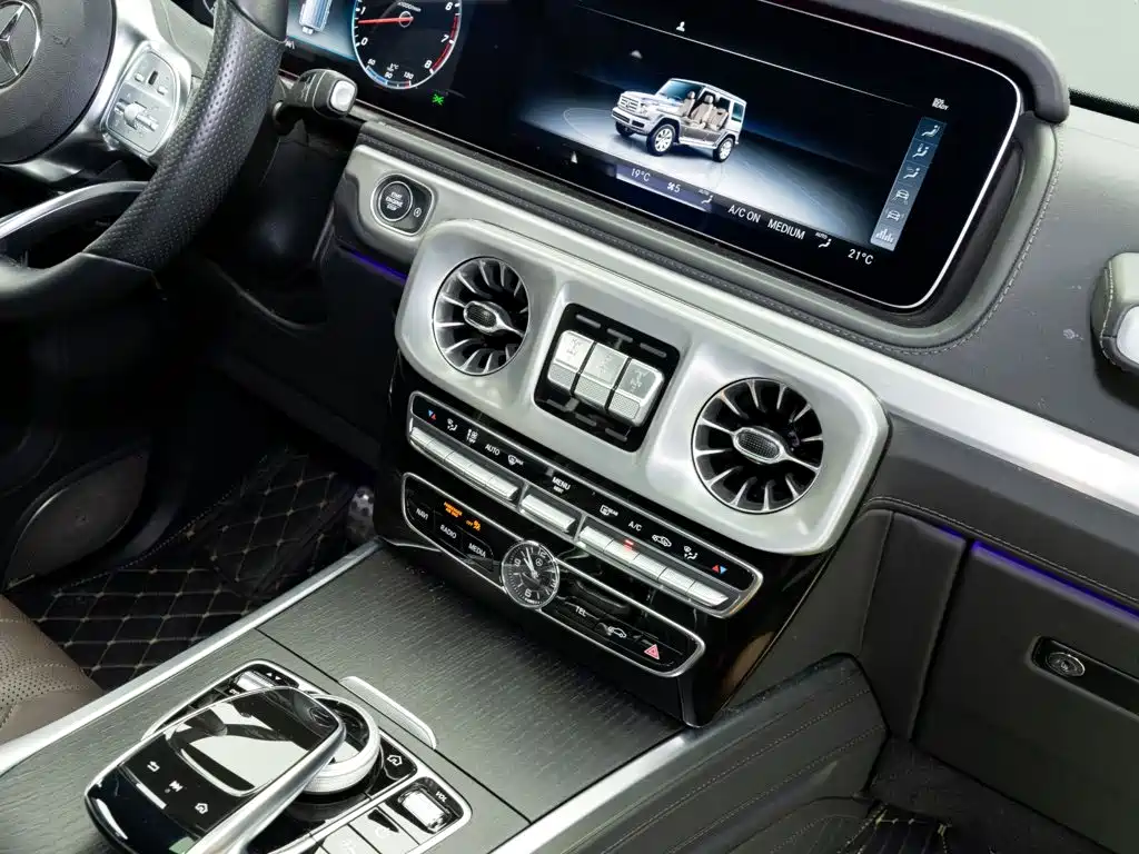 Mercedes-Benz G-Class — миниатюра 16