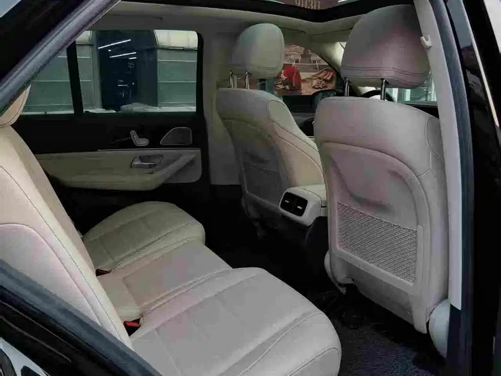 Mercedes-Benz GLE (Import) — миниатюра 6