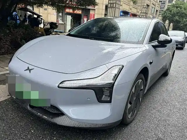 2025 Xpeng Mona M03