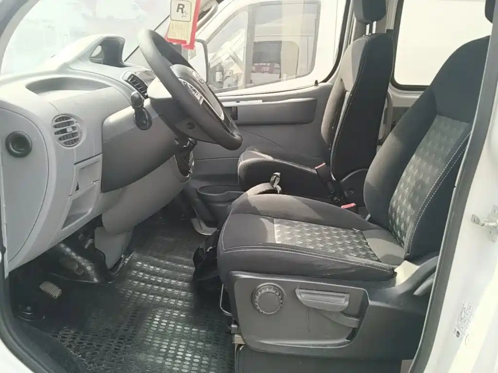 MAXUS V80 — миниатюра 15