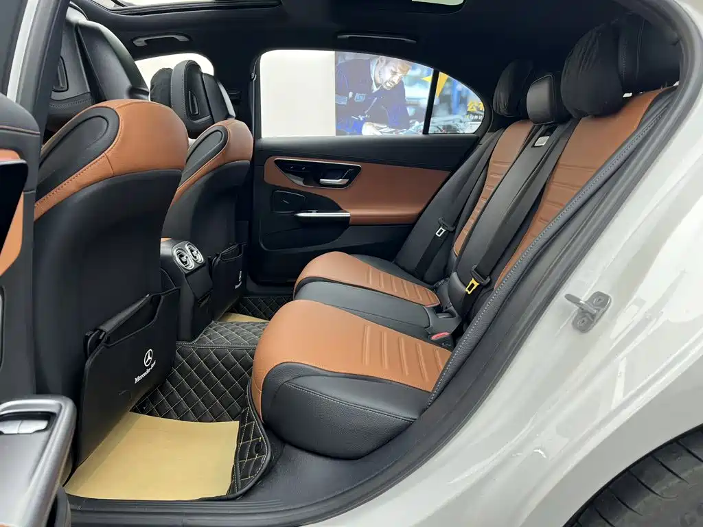 Mercedes-Benz C-Class — миниатюра 34