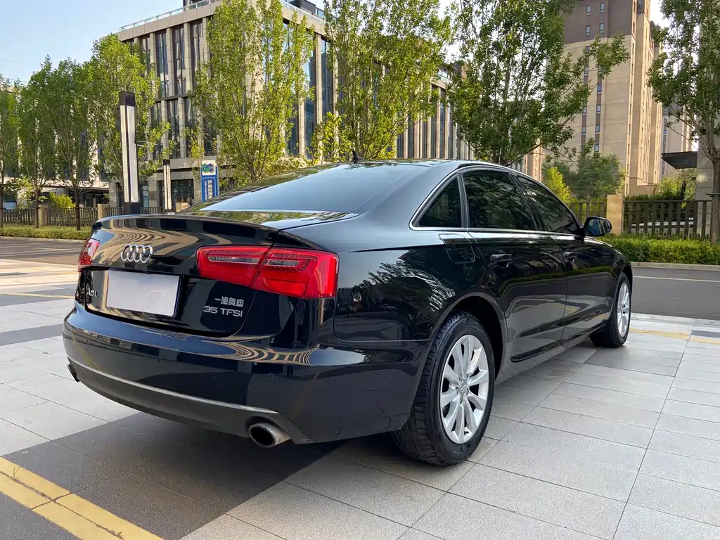 Audi A6L — миниатюра 5