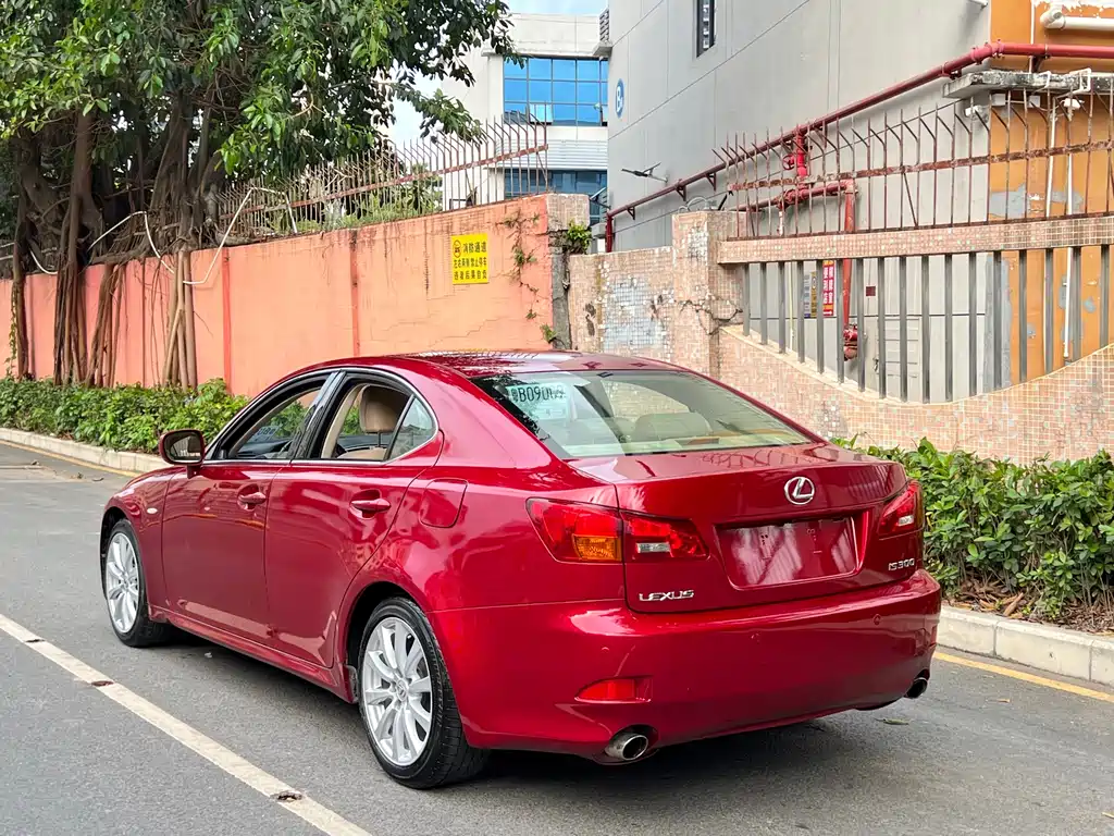 Lexus IS 2007 300