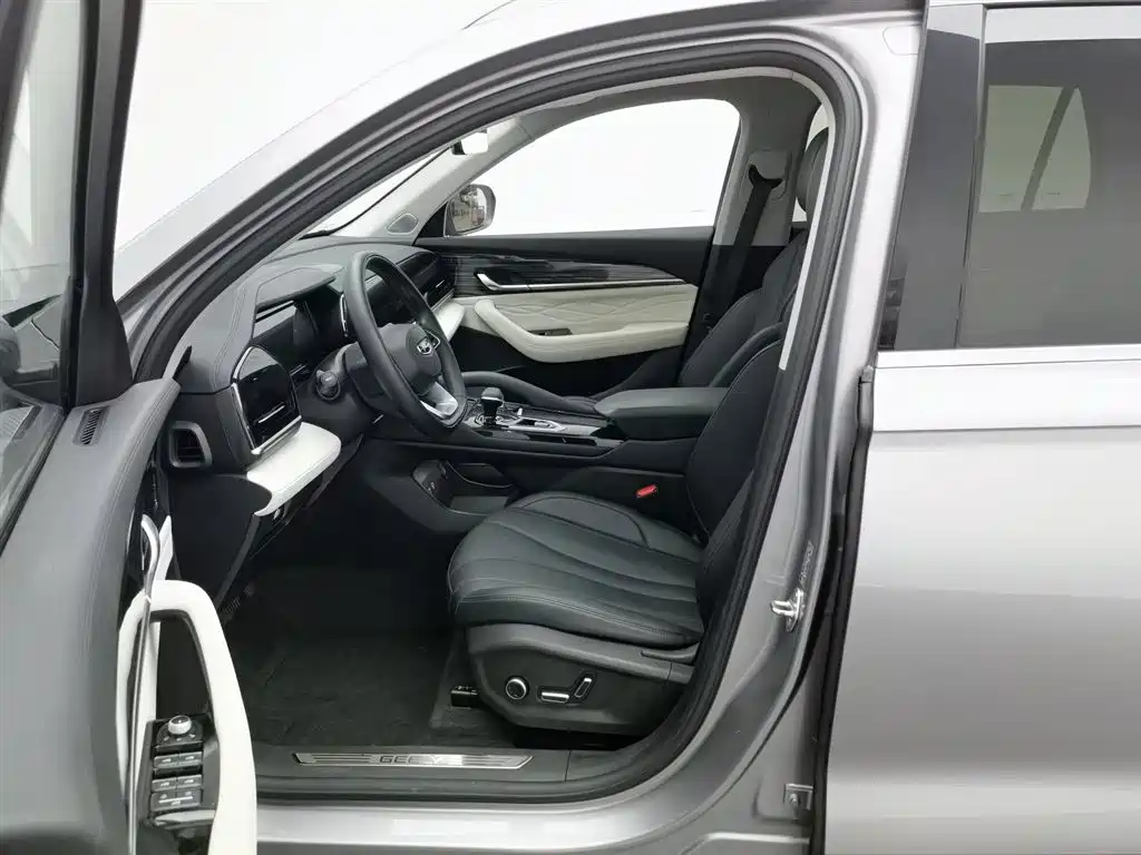 Geely Monjaro L 2023 2.0TD AT Flagship