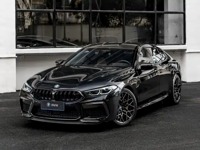 BMW M8