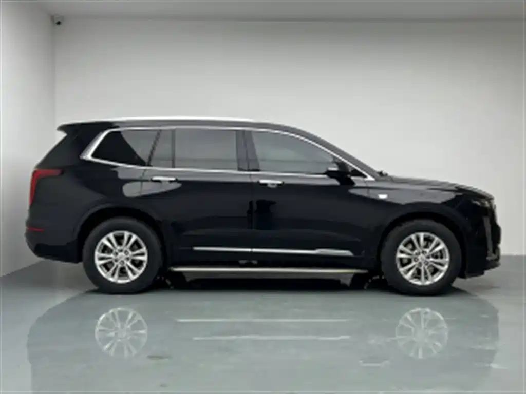 Cadillac XT6 — миниатюра 7