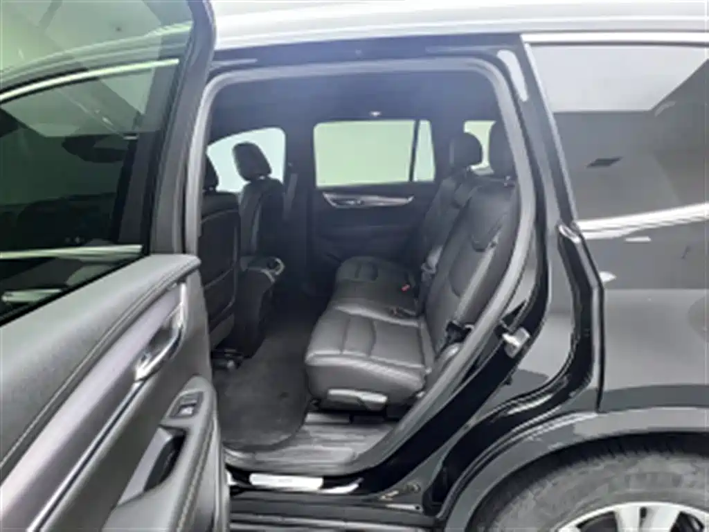 Cadillac XT6 — миниатюра 17