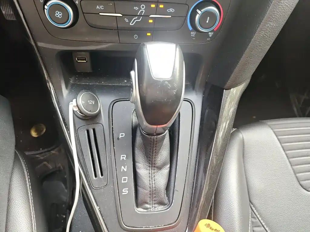 Ford Focus — миниатюра 10