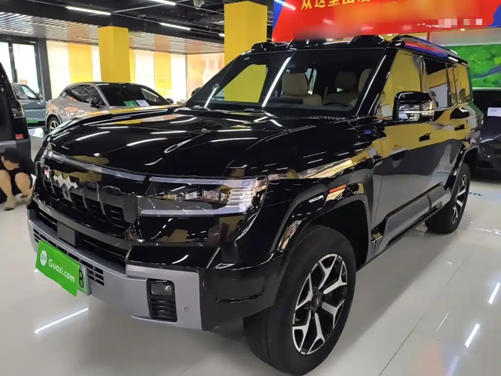 Fangchengbao Leopard 8 8 2025 Flagship 7 мест