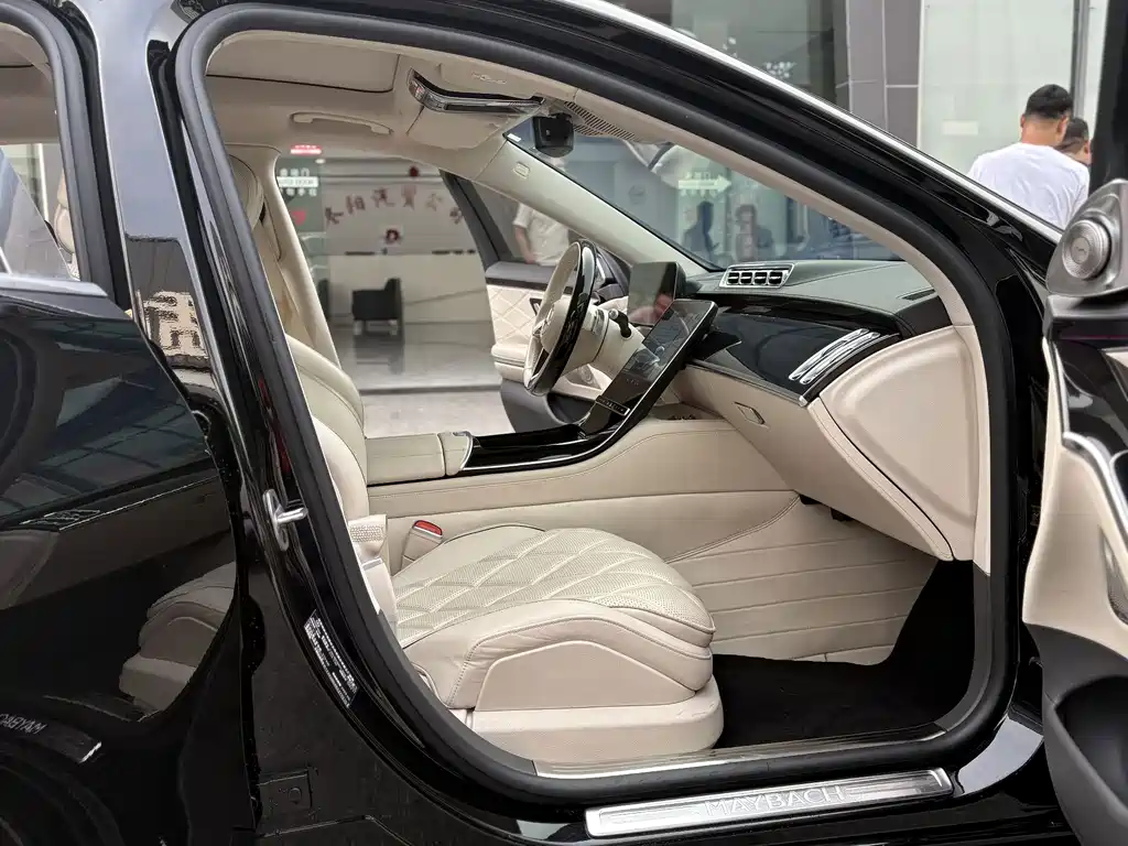 Mercedes-Benz S-Class — миниатюра 6