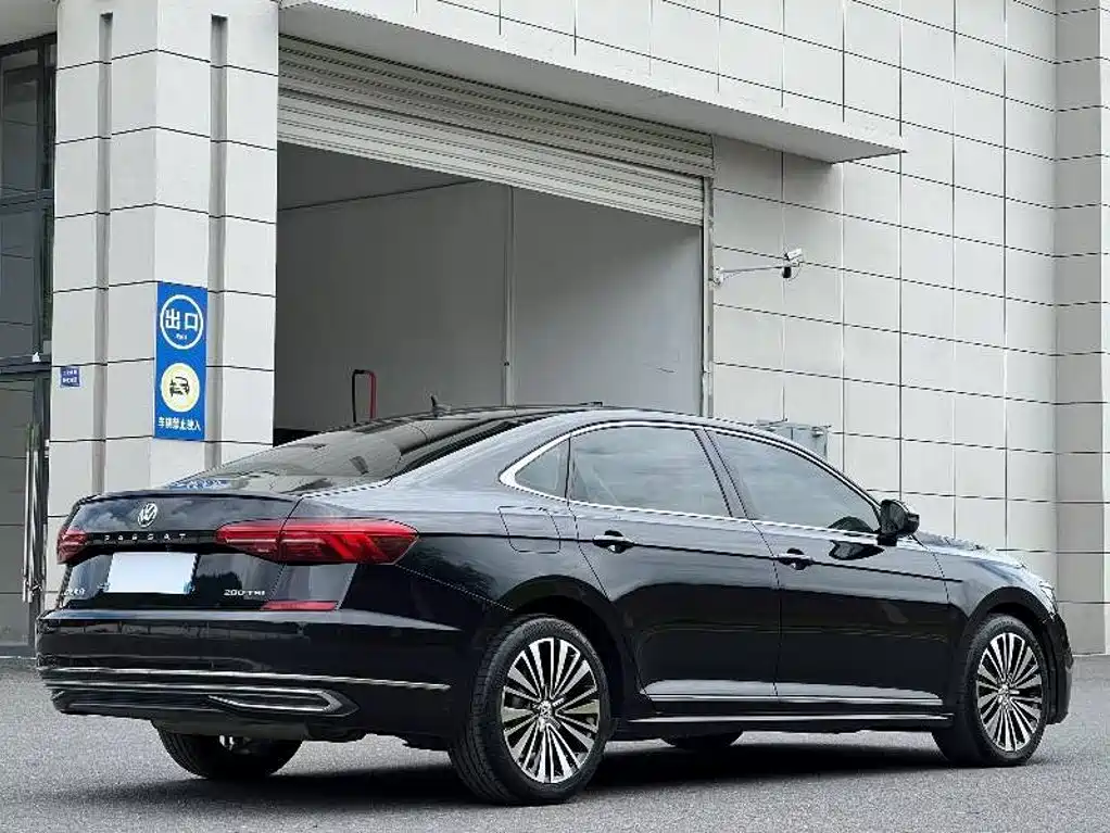 Volkswagen Passat — миниатюра 7