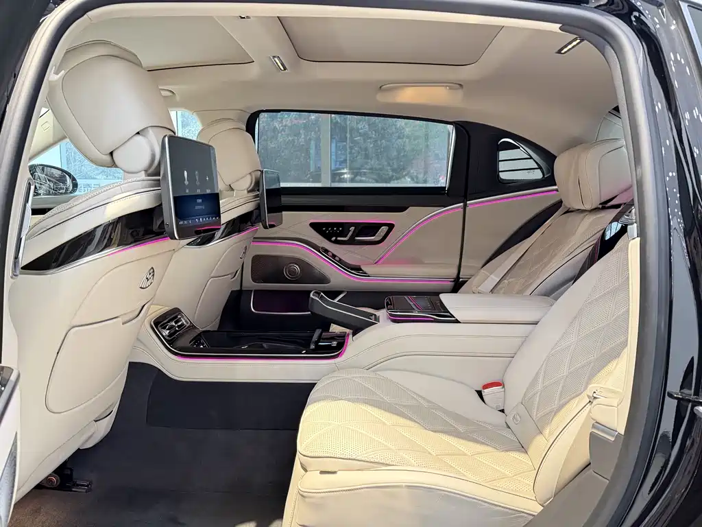 Mercedes-Benz S-Class — миниатюра 21