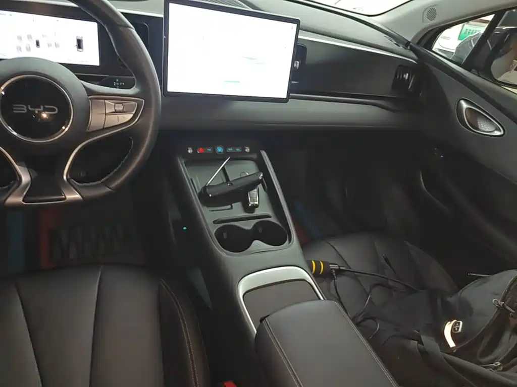 BYD Sealion 05 EV — миниатюра 14