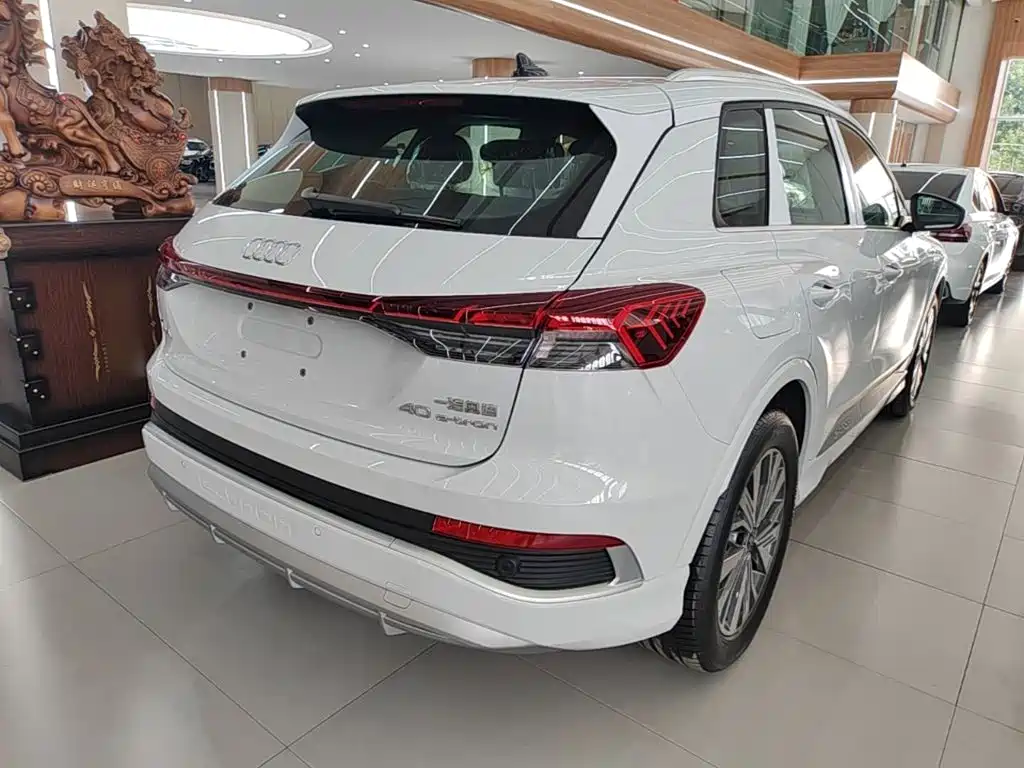 Audi Q4 e-tron 2024 40 e-tron