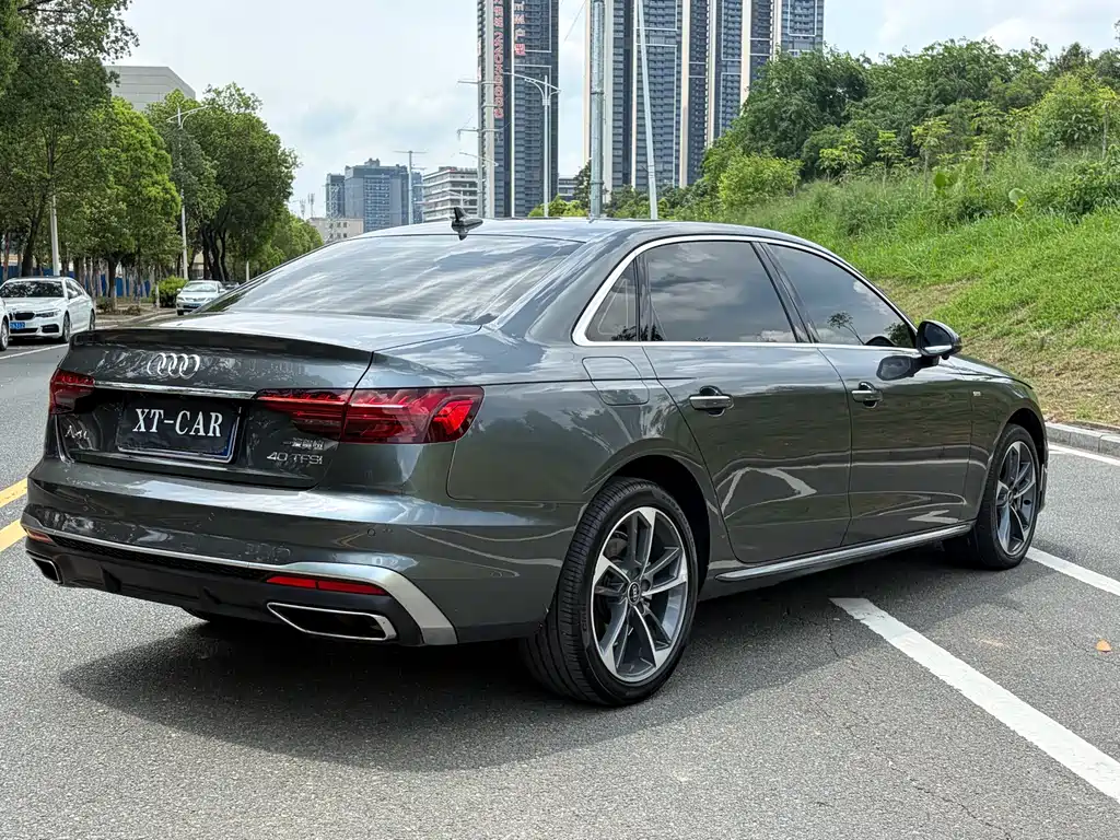 Audi A4L 2022 40 TFSI Fashion