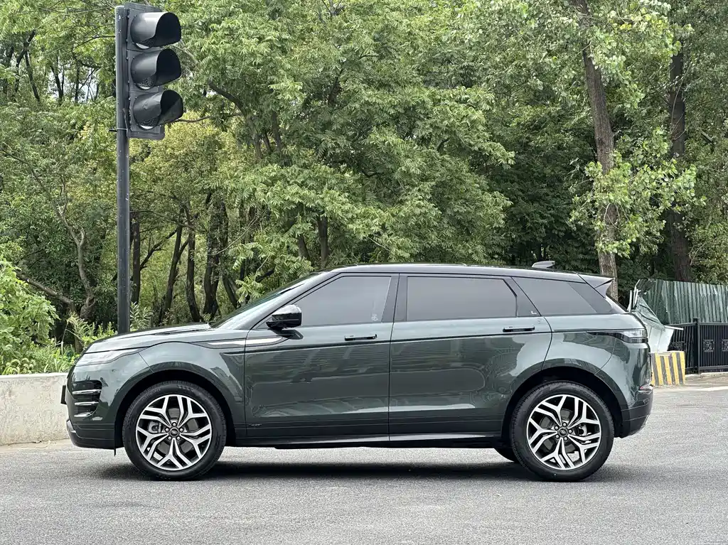 Land Rover Range Rover Evoque 2021 L 249PS R-Dynamic First edition