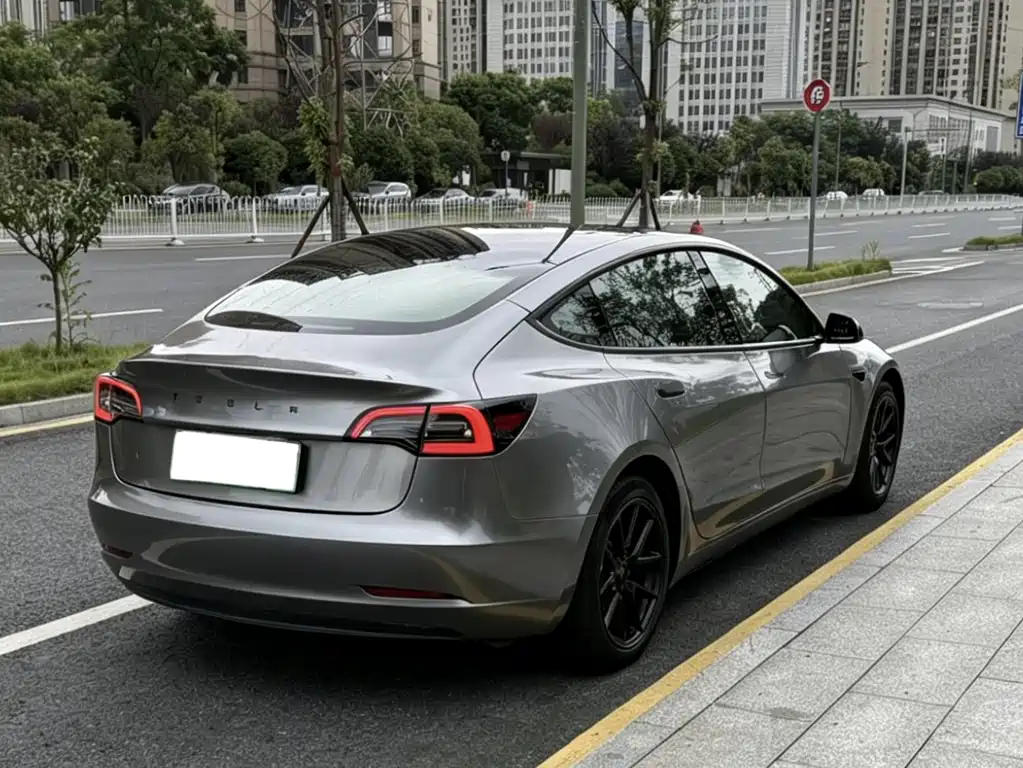 Tesla Model 3 — фотографии объявления, Фото 13