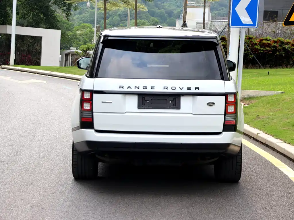 Land Rover Range Rover 2015 3.0 TDV6 Vogue