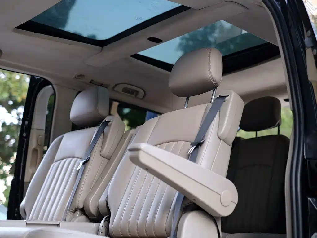 Mercedes-Benz Viano — миниатюра 26