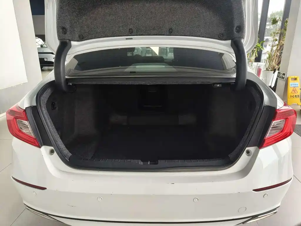 Honda Accord — миниатюра 15