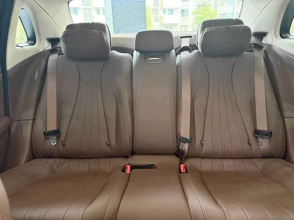 Mercedes-Benz E-Class E 2022 E 300 L Luxury
