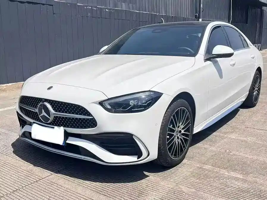 Mercedes-Benz C-Class 2024
