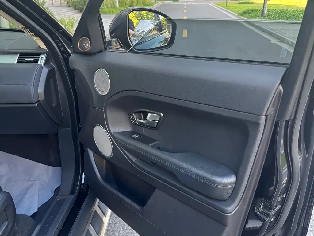 Land Rover Range Rover Evoque 2015 2.0T