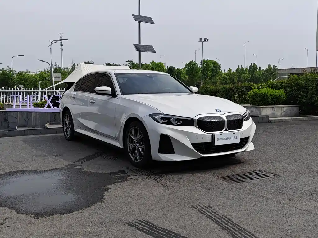 BMW i3 2025 eDrive 35 L