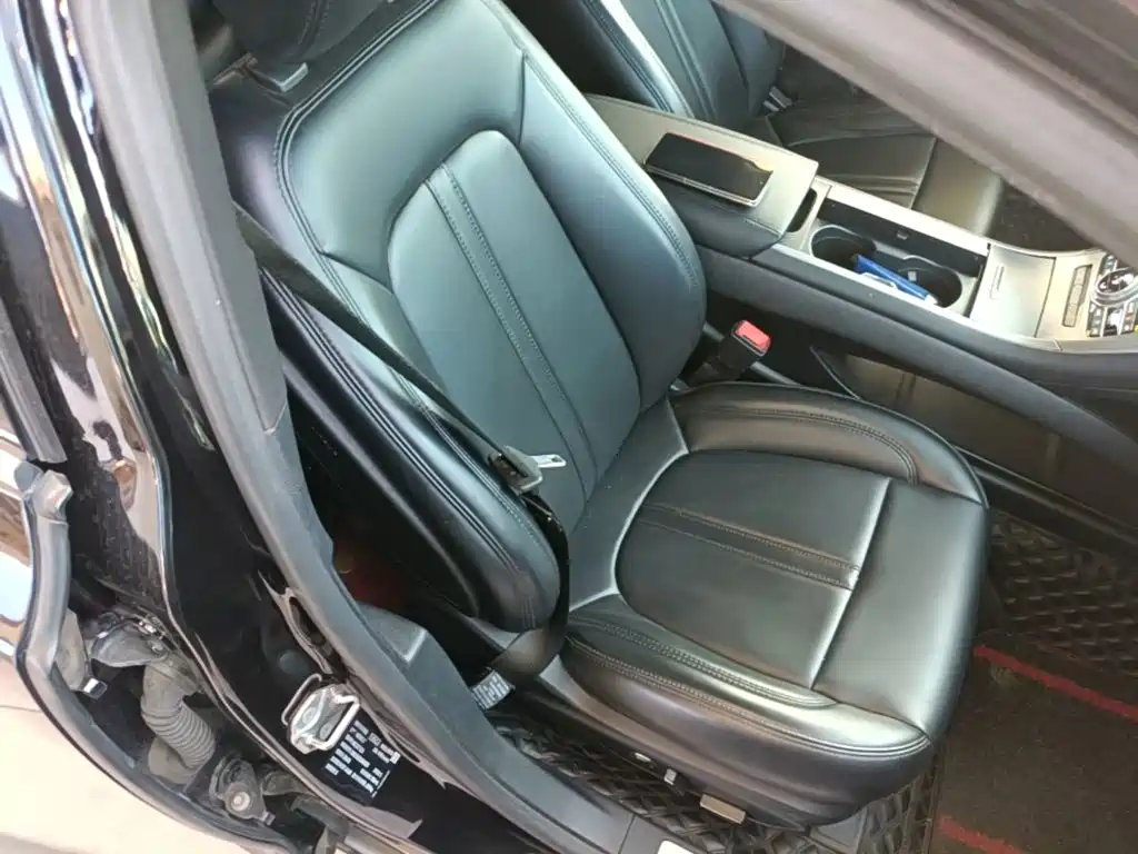 Lincoln MKZ — миниатюра 25