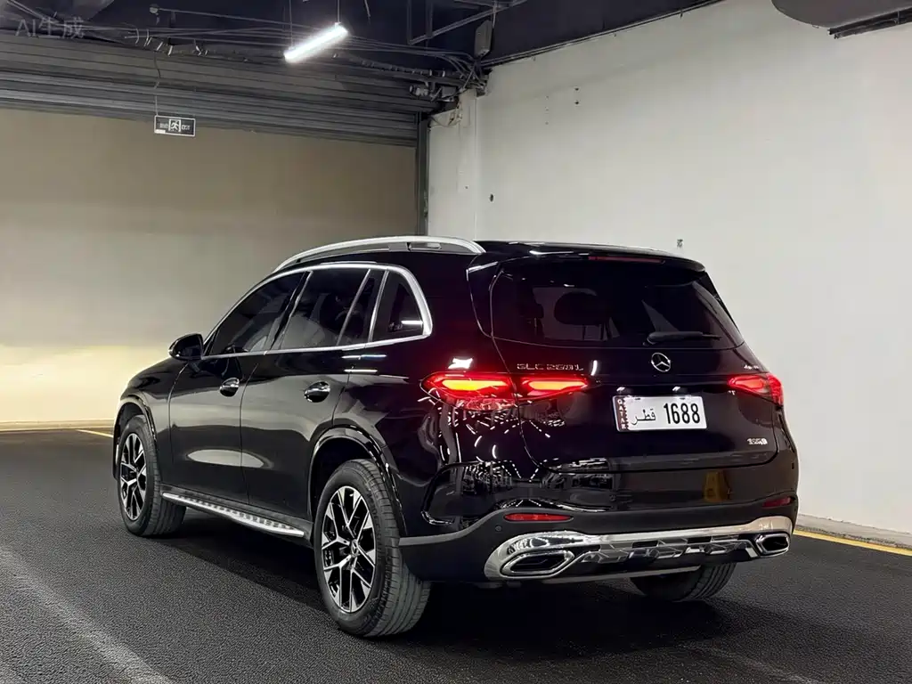 MERCEDES-BENZ GLC