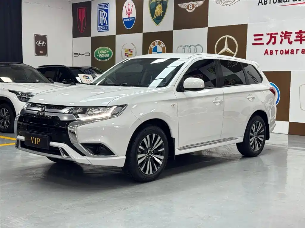 Mitsubishi Outlander 2022
