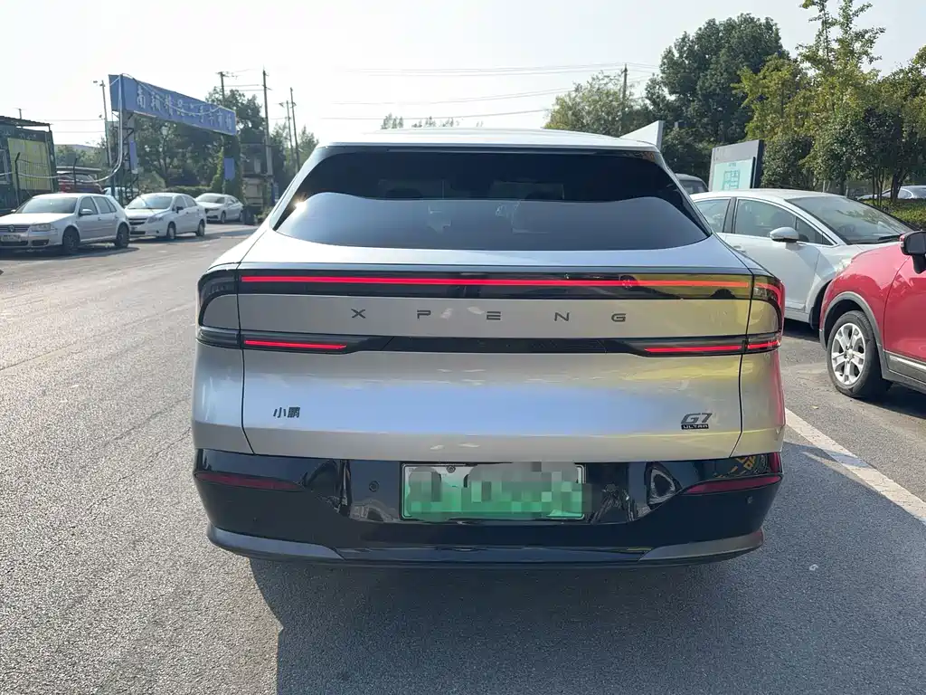 XPeng G7 — миниатюра 10
