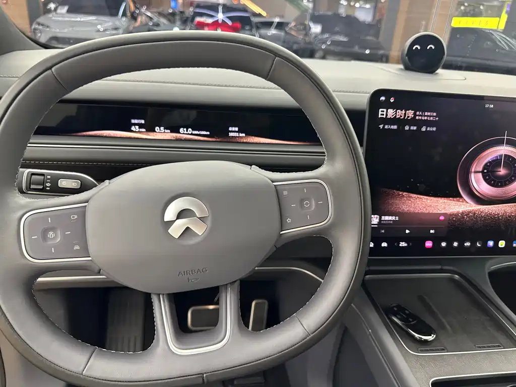 NIO ES8 — миниатюра 6