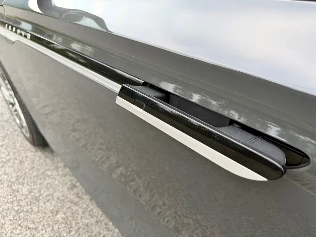 Lincoln Z — миниатюра 8