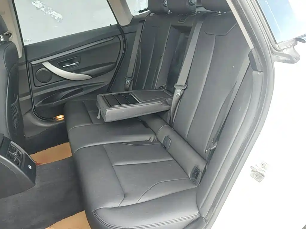 BMW 3 Series GT — миниатюра 17
