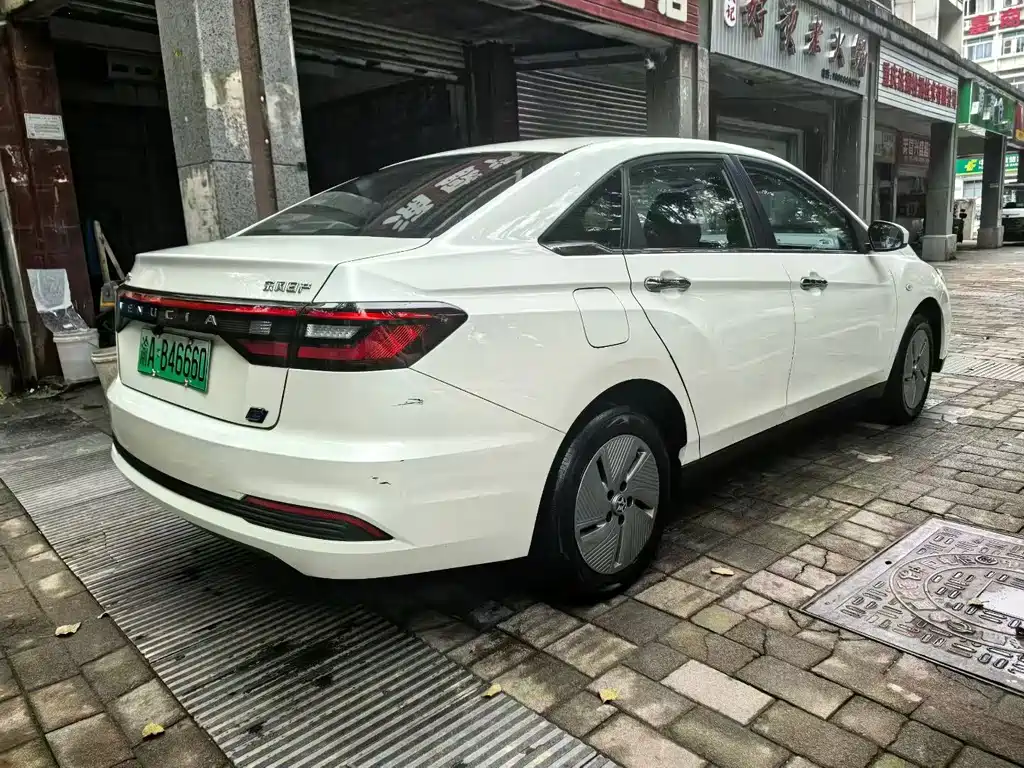 Venucia D60EV 2023 PLUS Comfort SI